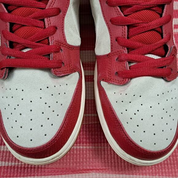 Size 12 - Nike Dunk Pro SB Low Valentines Day Men 304292-612 - Picture 16 of 16